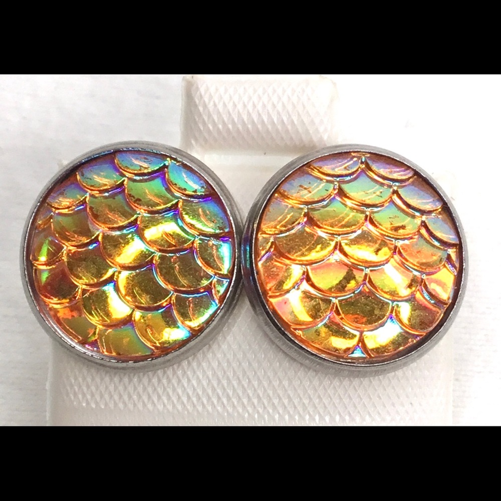 💎Gold Tone Iridescent Fish Scale Round Earrings Boho Vintage
